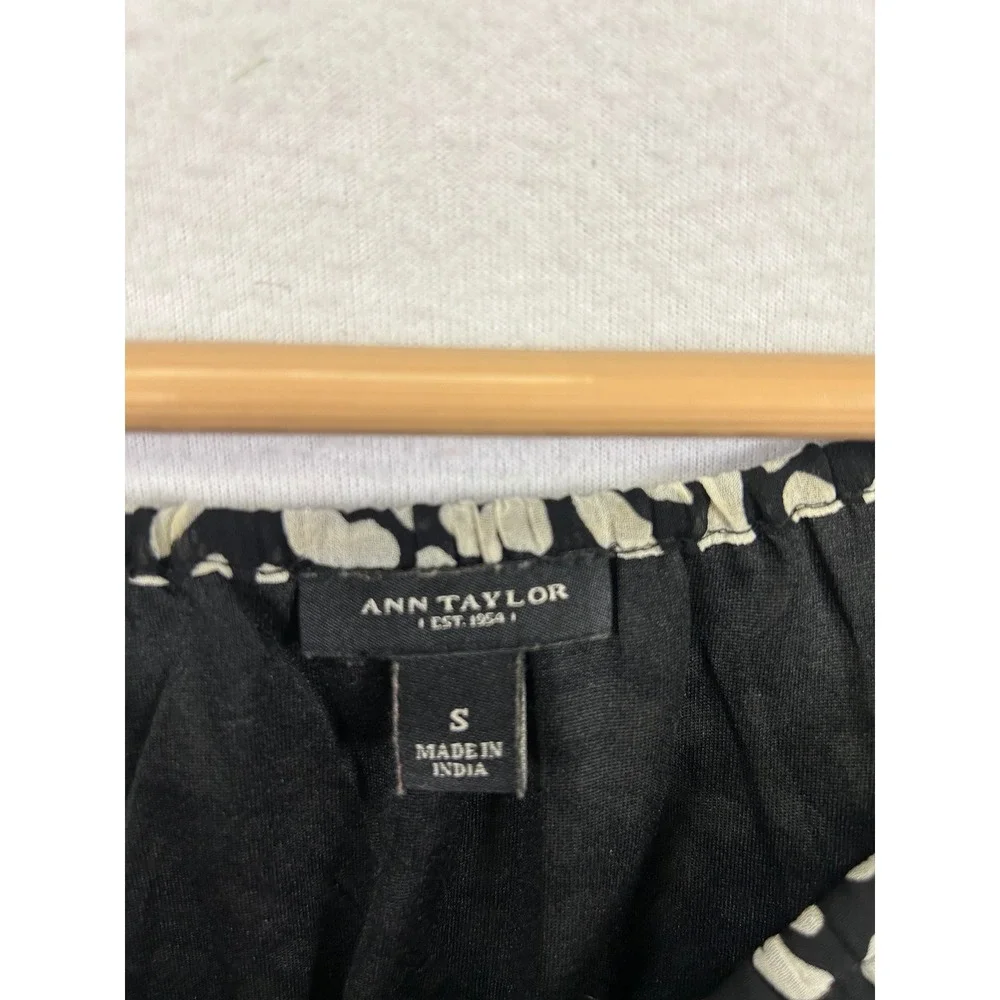 Ann Taylor Mixed Print Abstract Blouse Womens Small Black White 3/4 Sleeve Top